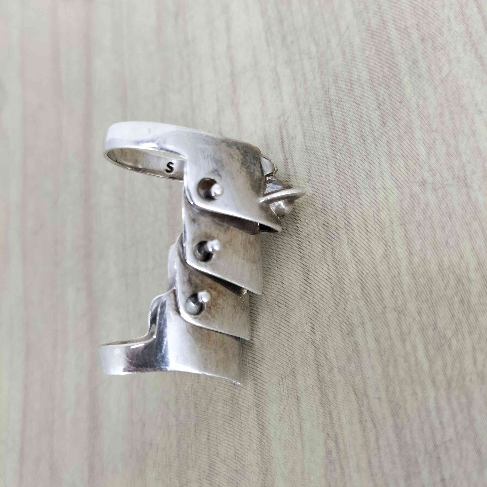 vivienne westwood アーマーリング　925 シルバー　刻印有 Vivienne Westwood - 本物 ヴィヴィアン ウエストウッド Vivienne