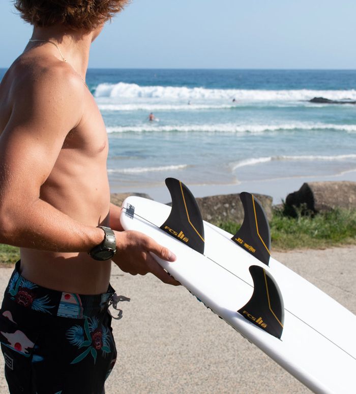 志村立美、【こたつ】、希少な大判額装用画集より、美品、新品額装付