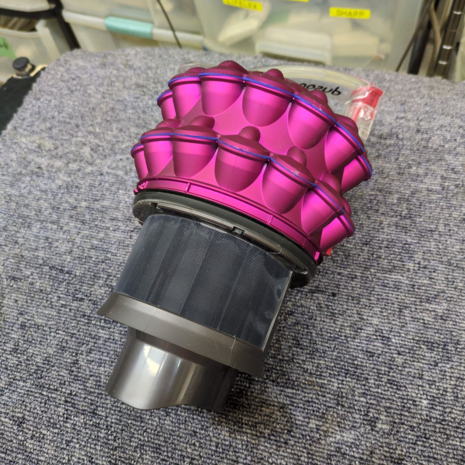 J236 ☆2016年製☆サイクロン掃除機☆dyson☆DC63