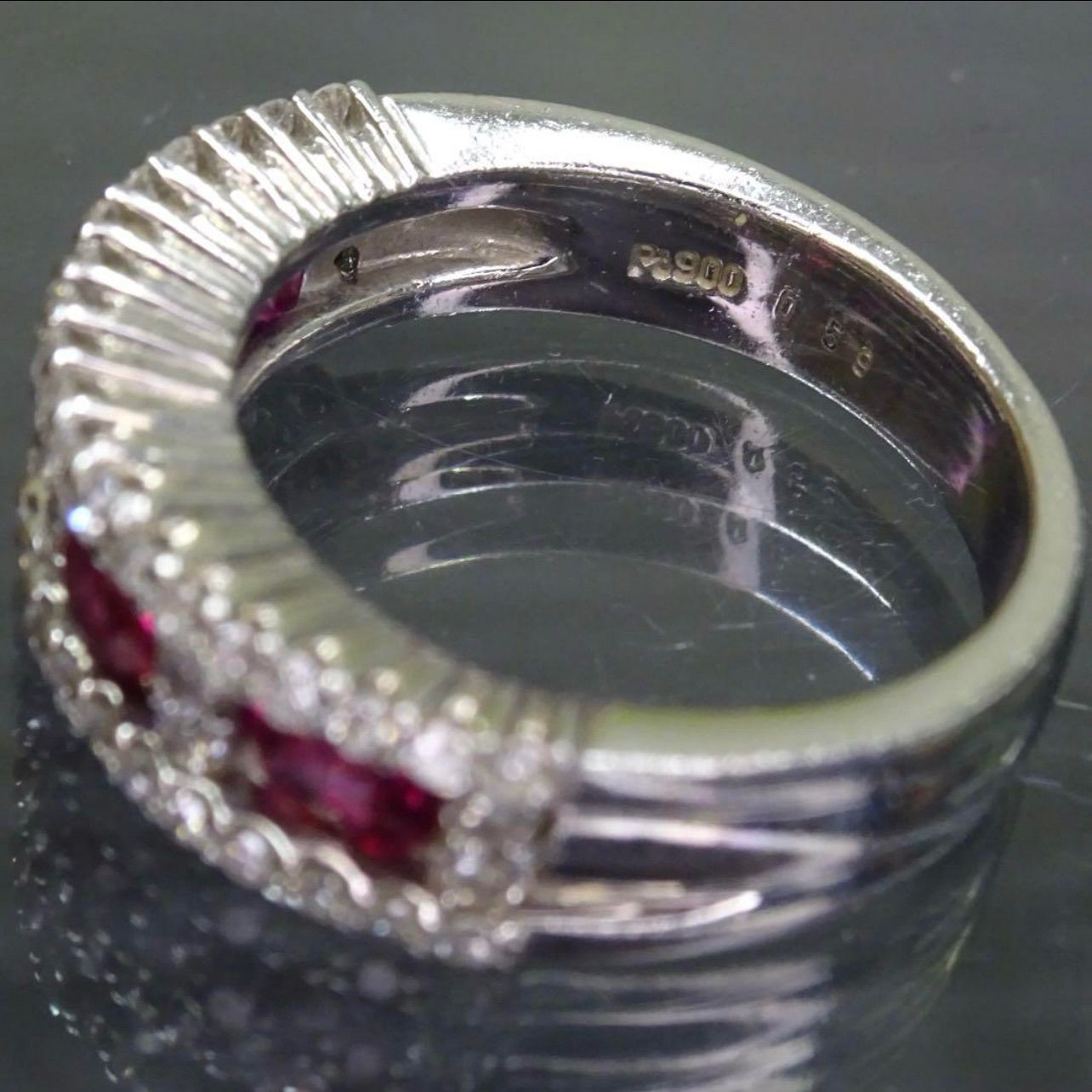 プラチナ pt900 天然ルビー1.22ct 天然ダイヤモンド0.59ct デザイン 
