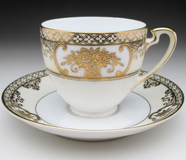 オールドノリタケ 金盛り花籠文 トリオ カップ＆ソーサー＆プレート (d) カップ・ソーサー