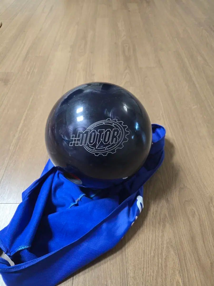 MOTOR ボウリングボール 15ポンド海外限定 送料込み【新品】モーター