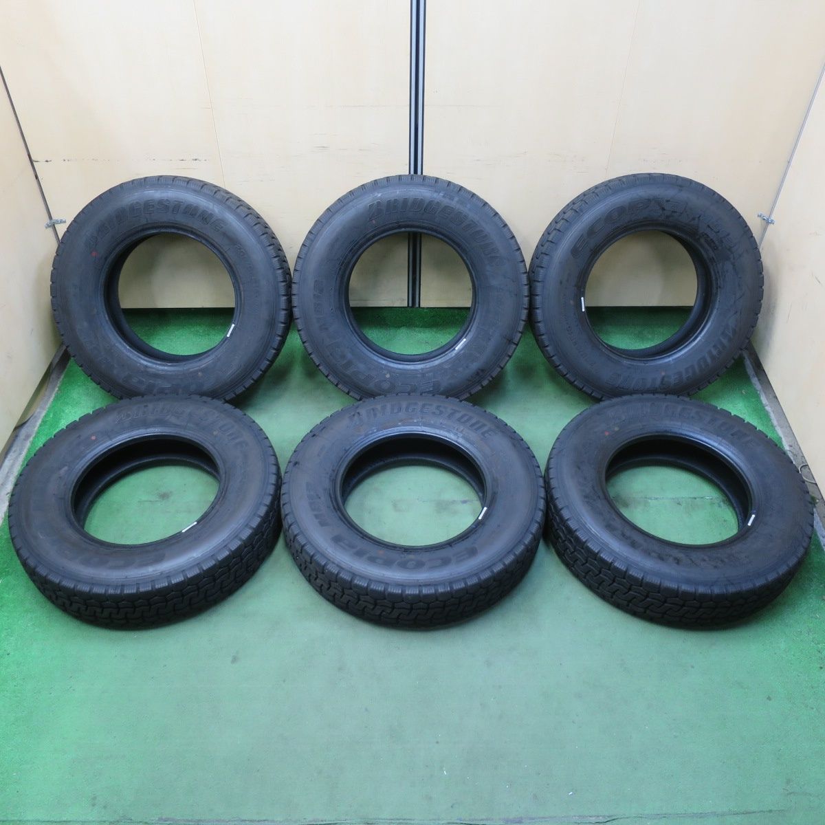 ほぼ♥ 25年 6本 トラック タイヤ 205|85R16 117|115N ブリヂストン エコピア M812 ミックス オールシーズン 16インチ 5101001イスタ