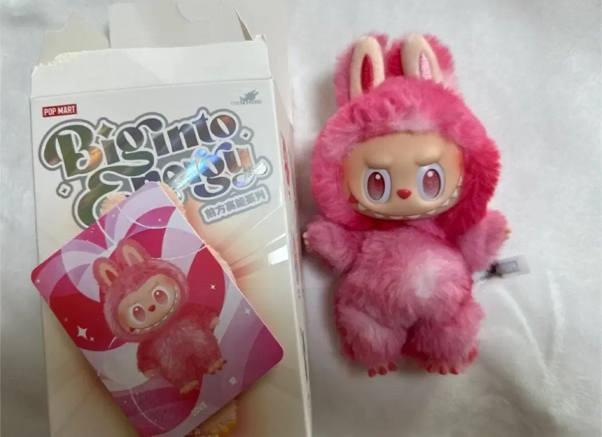 POP MART (ポップマート ) Labubu(ラブブ） ハイライト 愛 (レッド