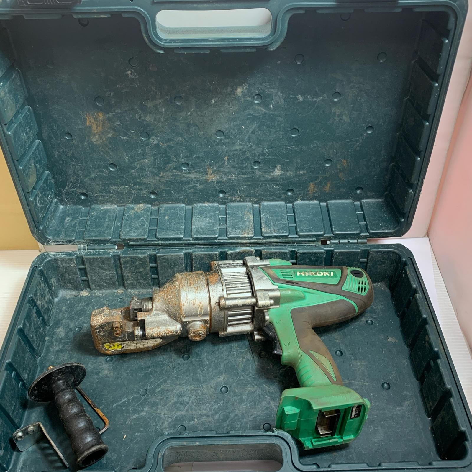 ♭♭HiKOKI ハイコーキ 18V コードレス鉄筋カッター ケース付 CF18DSL  