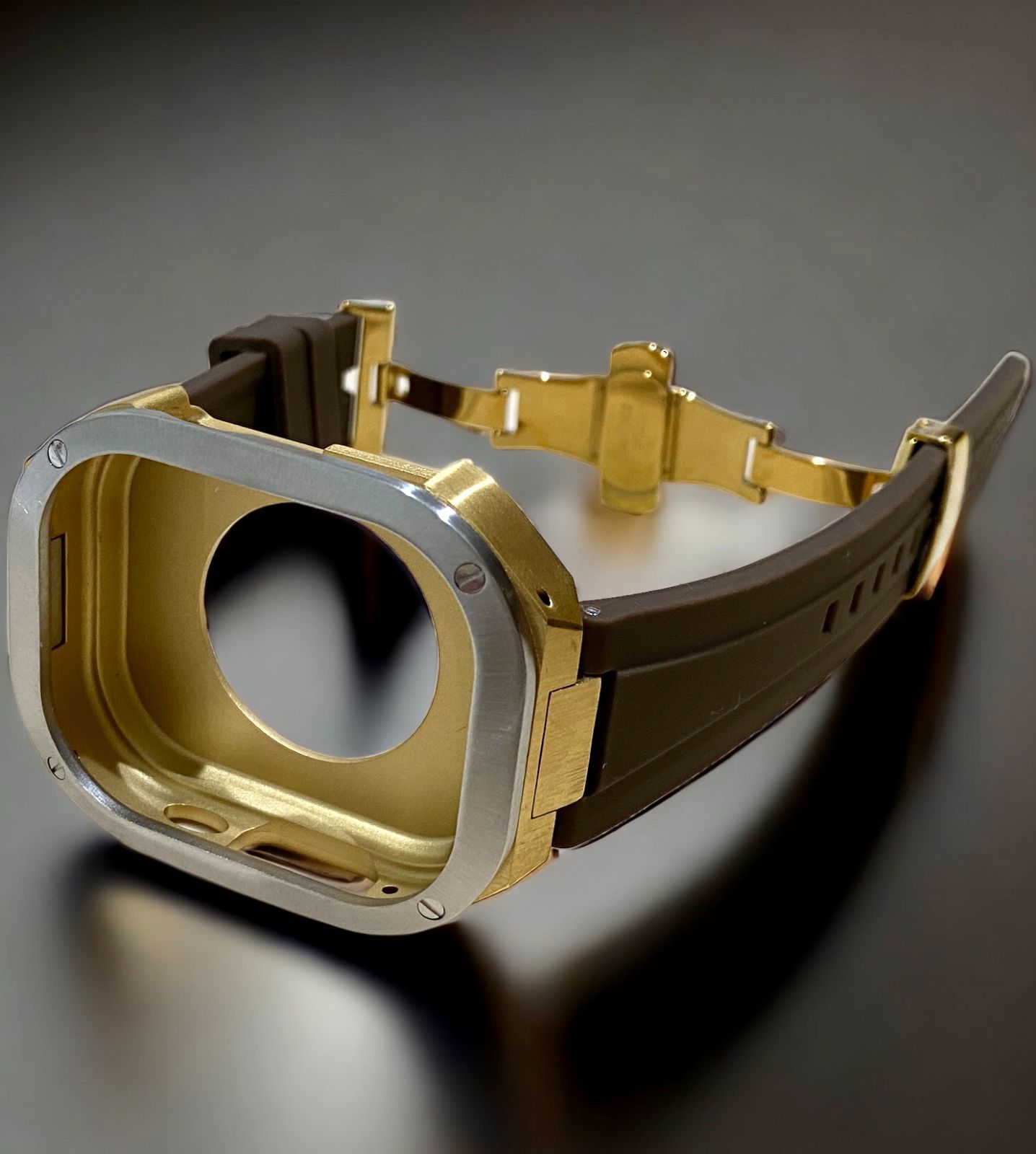 ブラウン×シルバーゴールド 49mm apple watch ultraアップルウォッチラバーメタルカバーセット ウルトラ 49ミリ用 カスタム ultra2