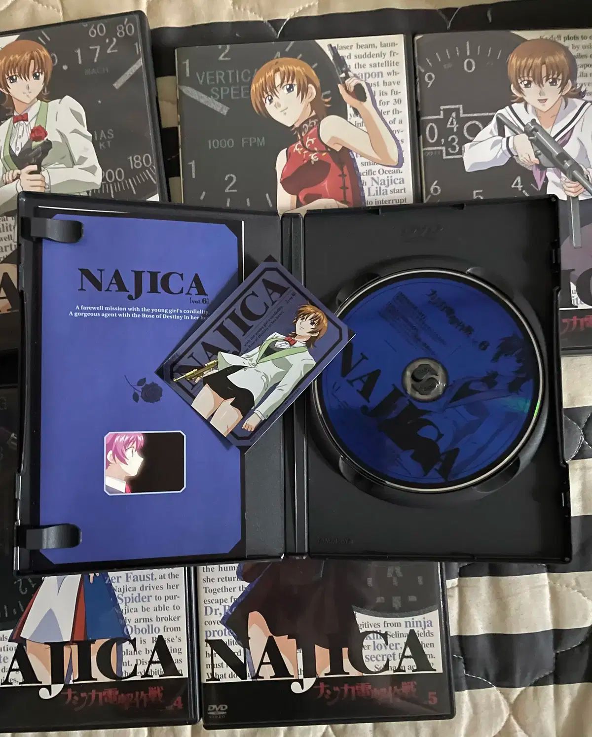 ナジカ 電撃作戦 DVD 前者 6 巻 完了