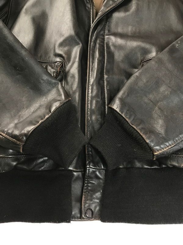 LEATHER FLIGHT