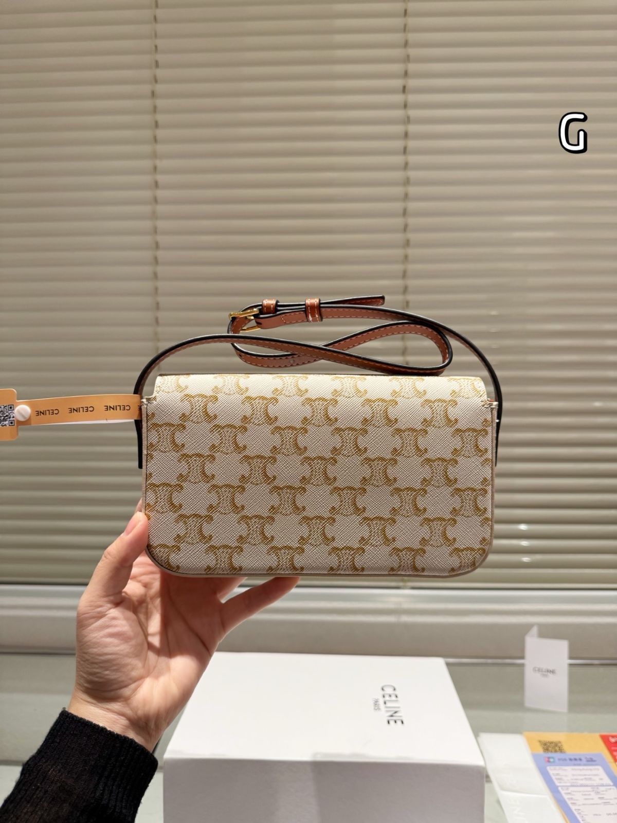 CELINE クロックバッグ トリオンフ ショルダーバッグ 24AW NEW】CELINE_unisex / トリオンフ ショルダーバッグ