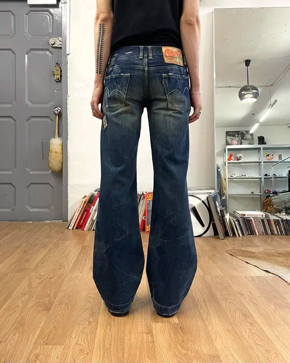XS