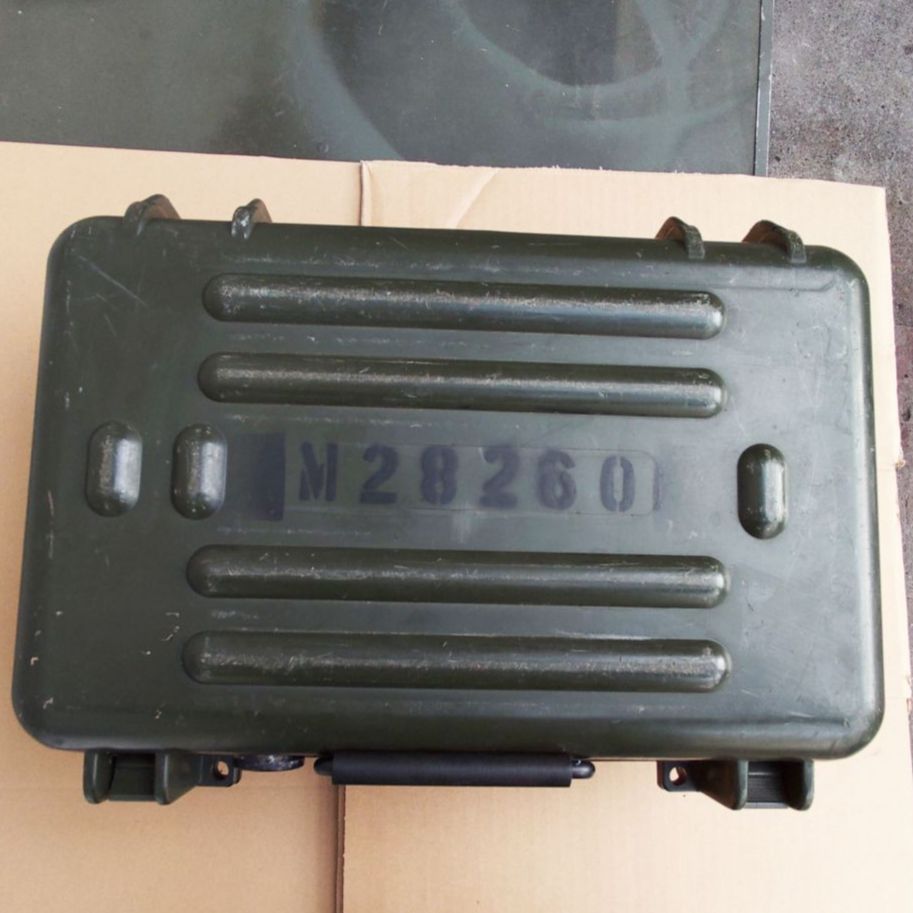 米軍　実物　AN/PVS−7B NIGHT VISION CASE 送料無料 米軍実物】 AN/PVS−7B NIGHT VISION ケース - メルカリ