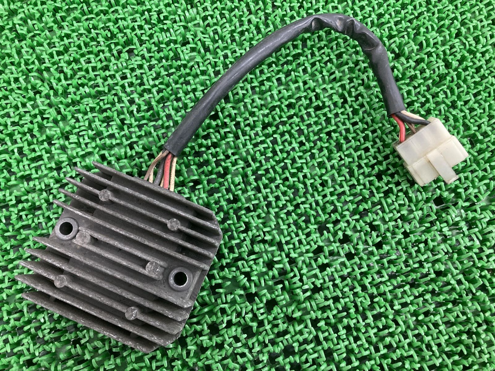 XV250ビラーゴ レギュレター ヤマハ 純正 中古 バイク 部品 3DM 5A8-A0 SH238 レギュレーター レクチファイアー XT660Zテネレ SRV250