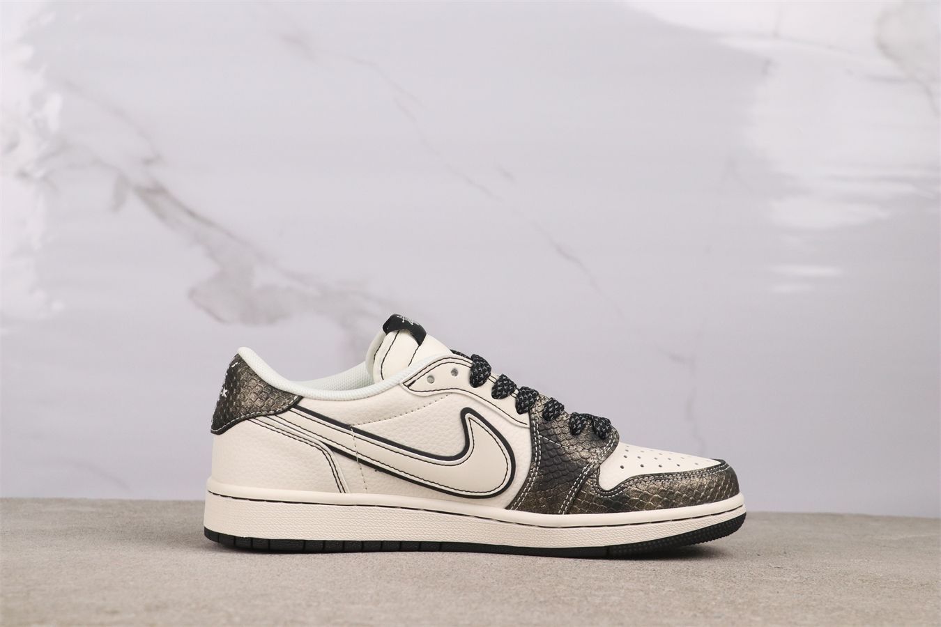 今日特価】Air Jordan エアジョーダン aj1 AJ1 エアジョーダン 1
