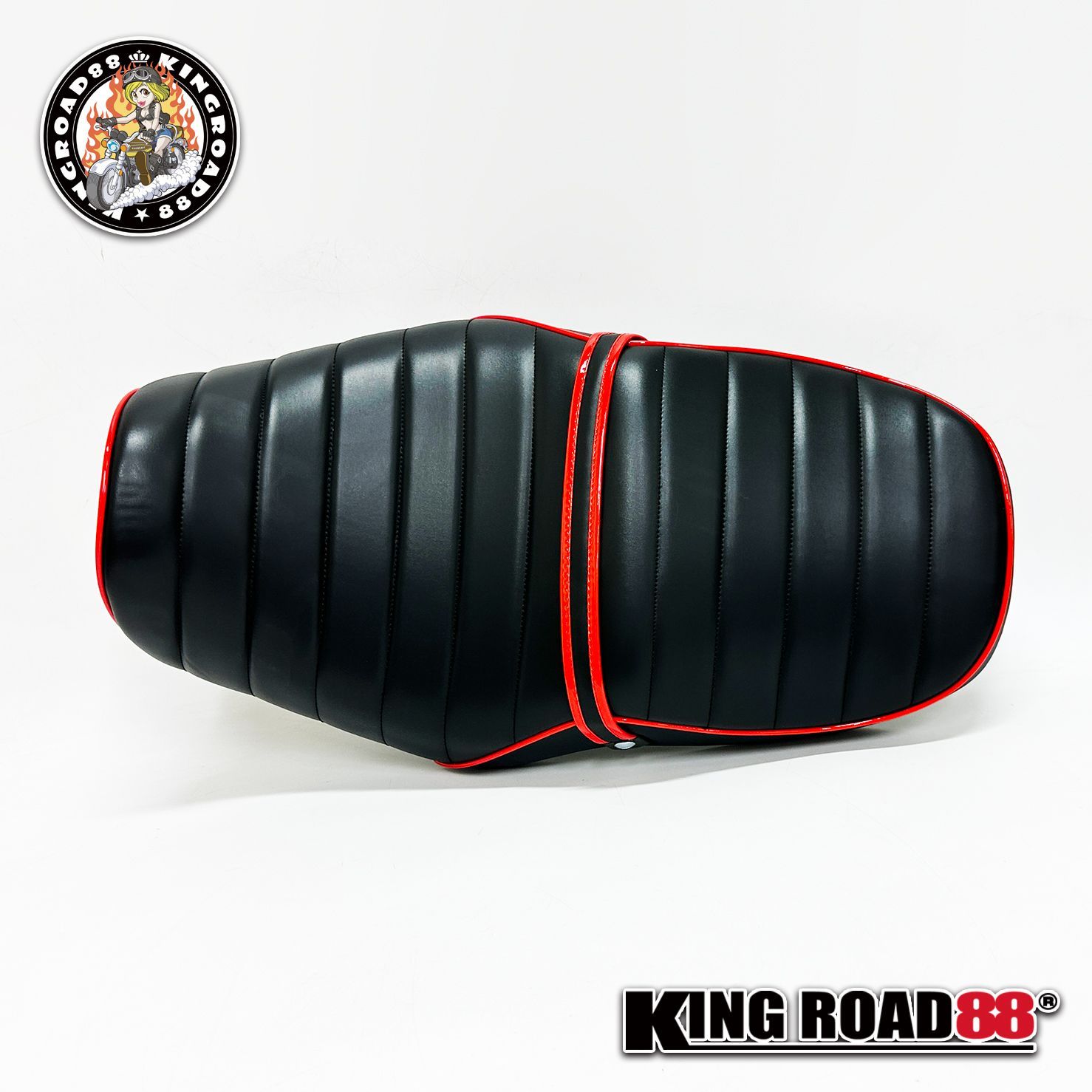 新品 バリオス 1型 タックロール　シート 鋲打ち あんこ抜き ZR250A 新品 バリオス 1型 タックロール シート 鋲打ち あんこ抜き