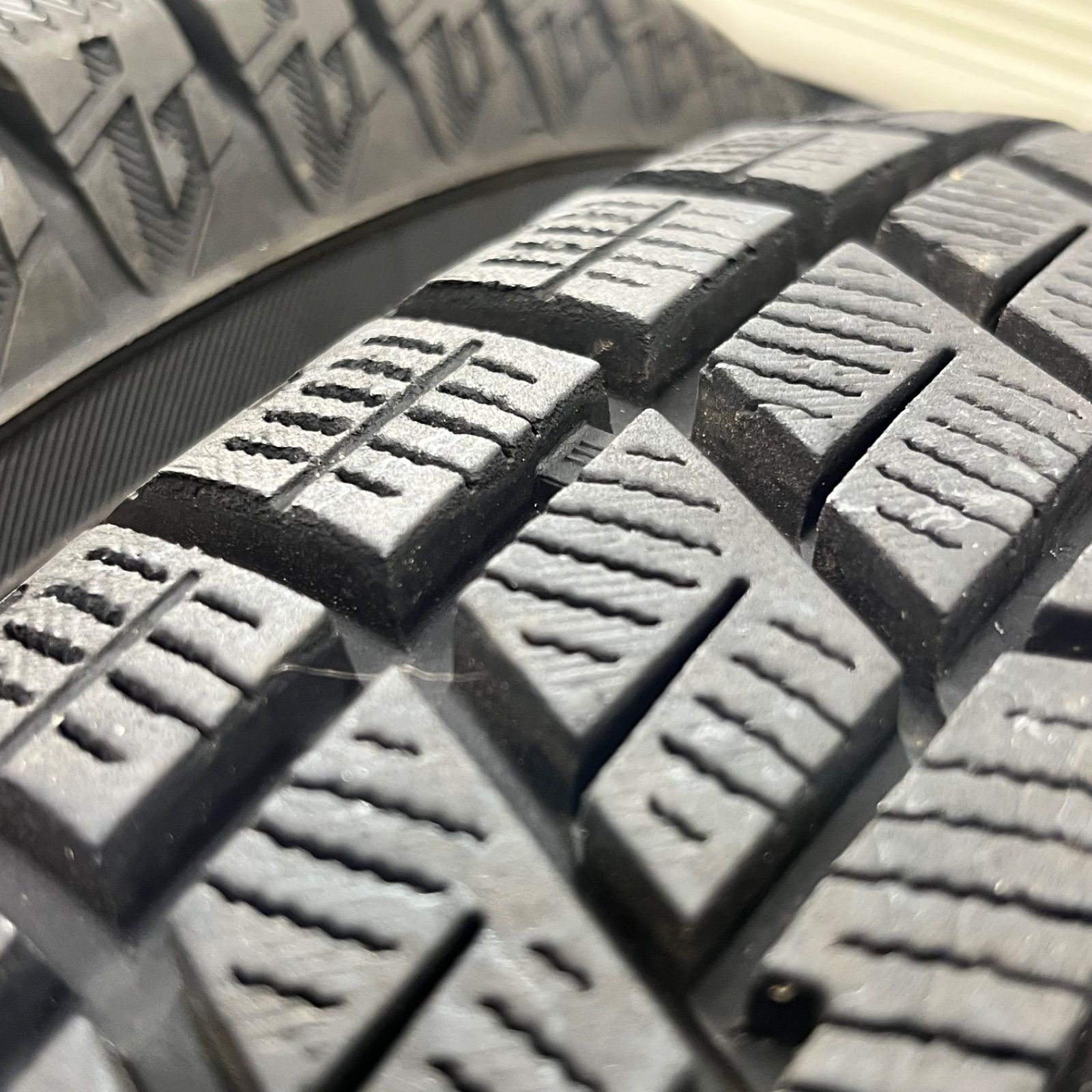 スタッドレスタイヤ