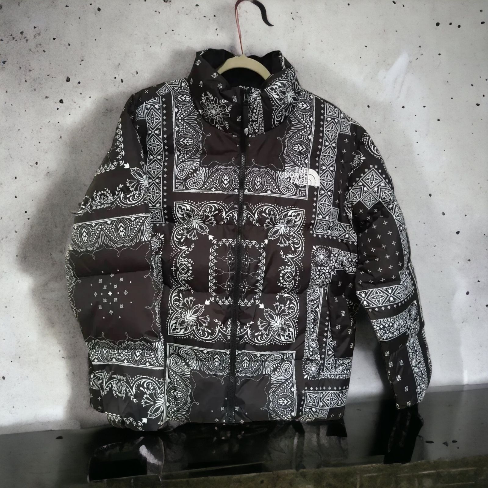 ホワイトレーベルノースフェイスロフティダウンジャケット 韓国ホワイトレーベルノースフェイスロフティダウンジャケット