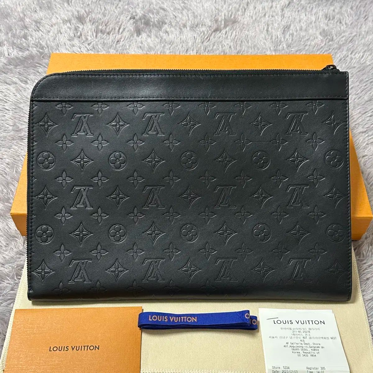 ルイヴィトン ポシェット ディスカバリー クラッチバッグ モノグラム  