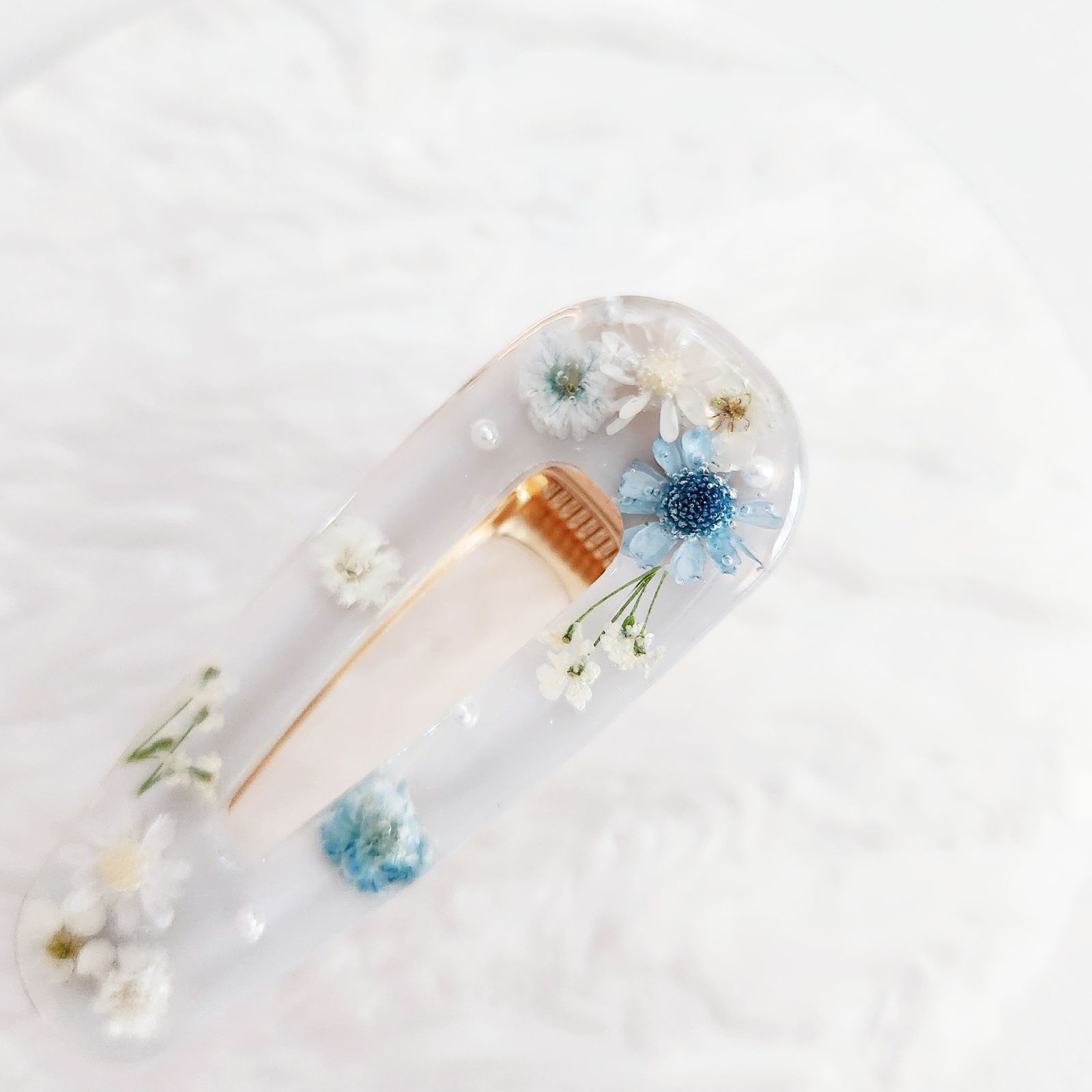 ミルキーなくすみカラー୨୧ドライフラワーのレジンヘアクリップ  