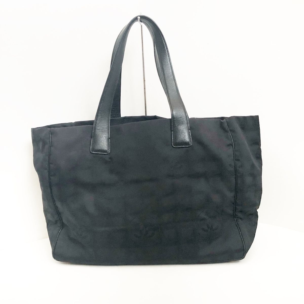 CHANEL(シャネル) トートバッグ ニュートラベルライントートMM A15991  