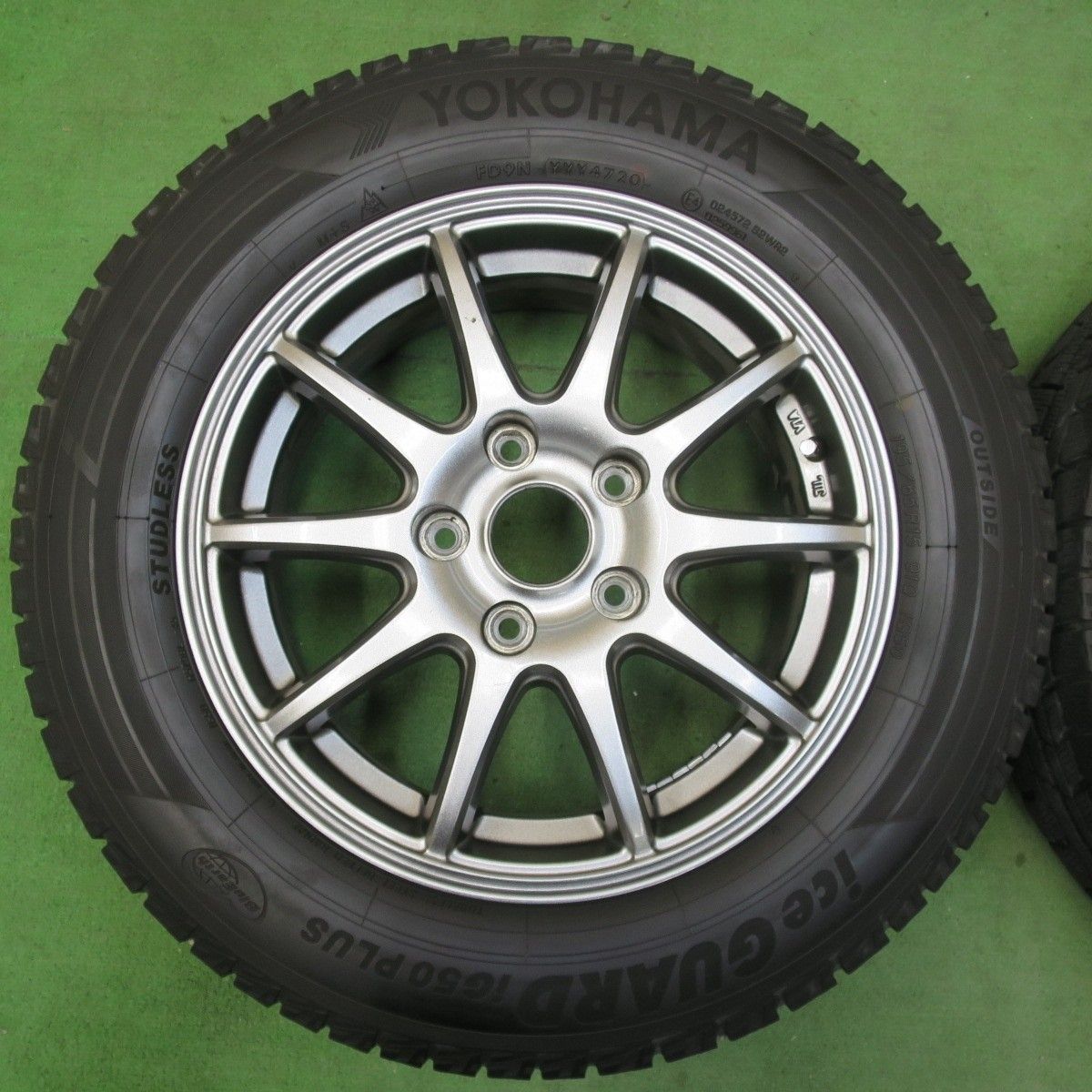 超バリ溝！ブリヂストンBEO15×6J+40　ダンロップ195/65R15 赤字超特価，人気 ☆超バリ溝☆ 2015年製 195&frasl;65R15 アルミ ヴォクシー