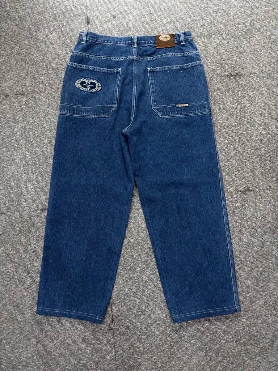 麦わらストア 365日 くま キャラクター ステッカー 2017年2月9日 レア