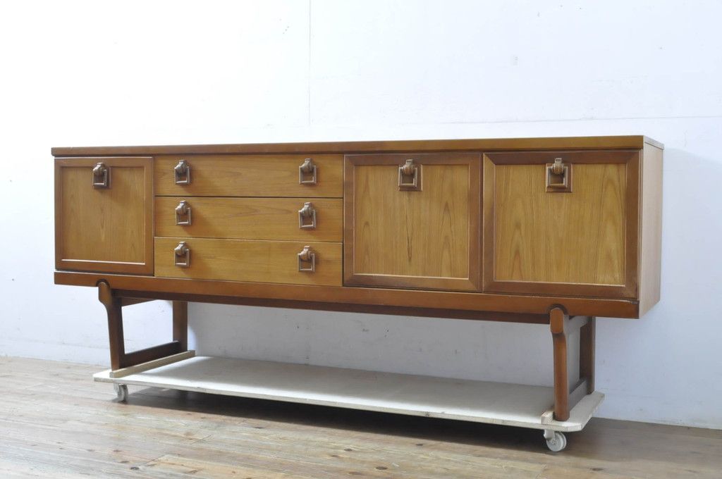 カリモク家具 KARIMOKU コロニアル コーナーキャビネット ガラス