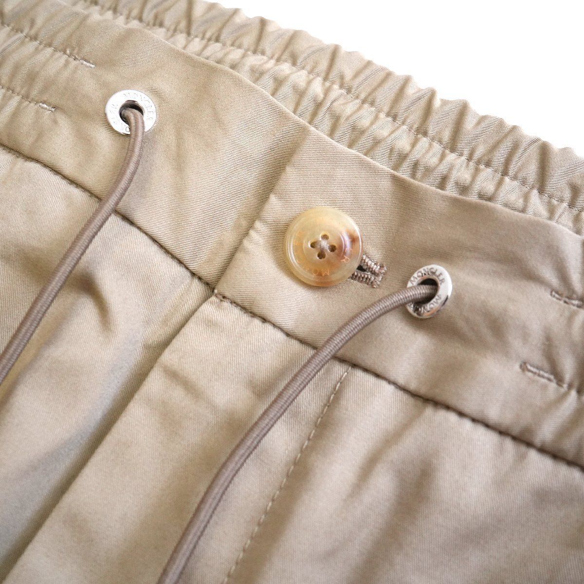 【大人気！】MONCLER ☆ギャバジンショーツベージュ MONCLER】ギャバジンショーツ パンツ・ボトムス