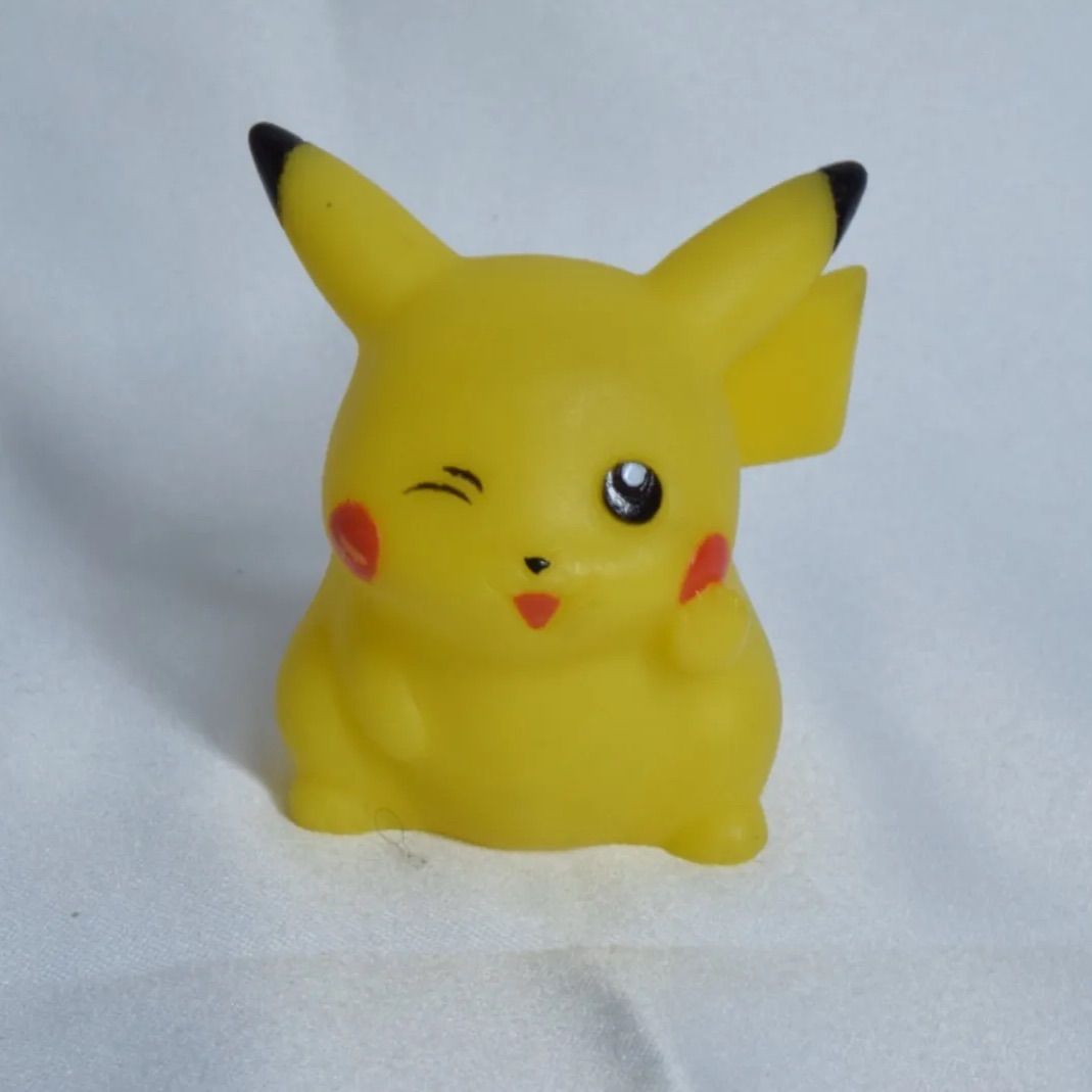 ※期間限定価格　ピカチュウ　ブイズ　ポケモンキッズ　指人形　フィギュア　ソフビ ピカチュウ ウインク 指人形 ポケモンキッズ ソフビ人形 ポケモン