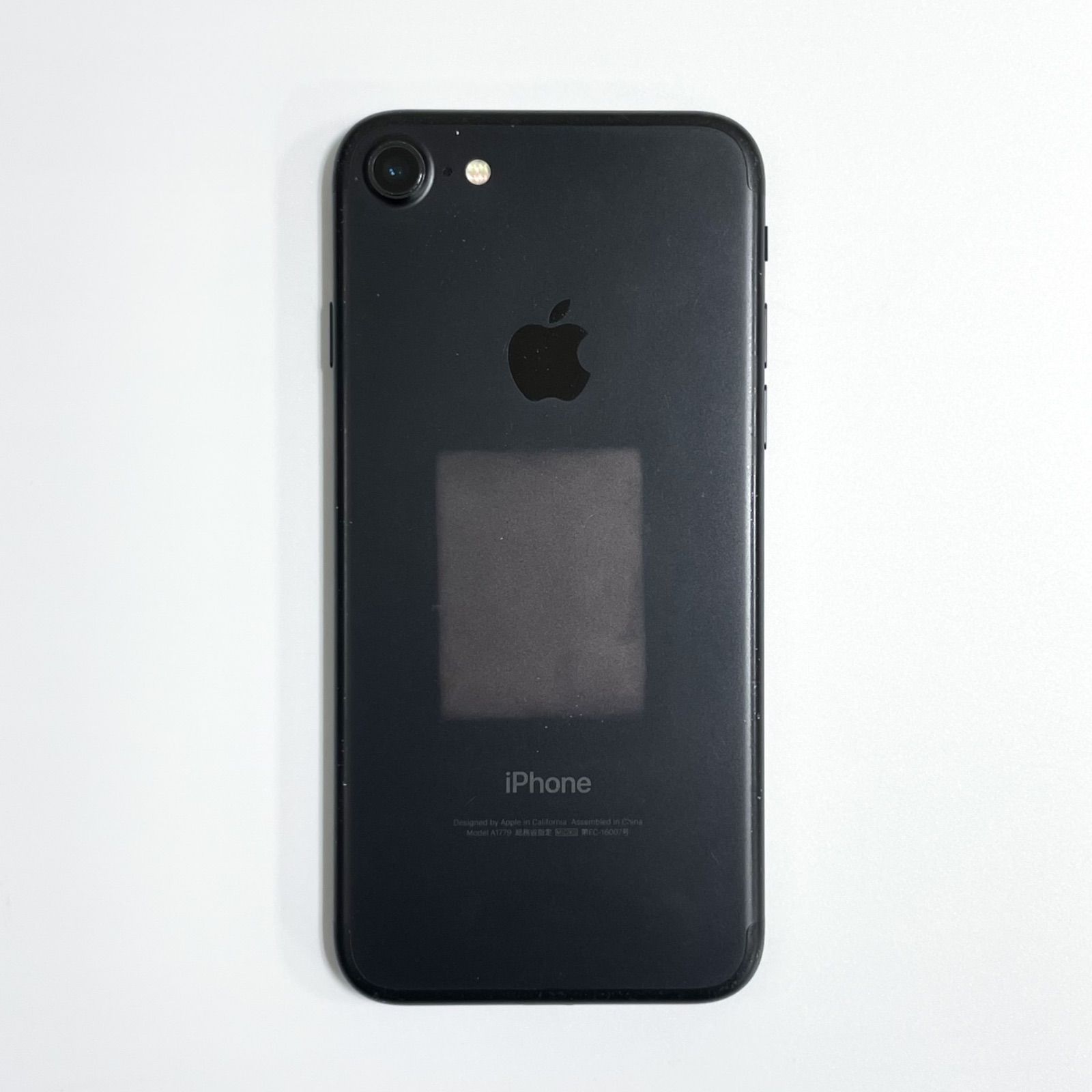 バッテリー100% iPhone7 BLACK au