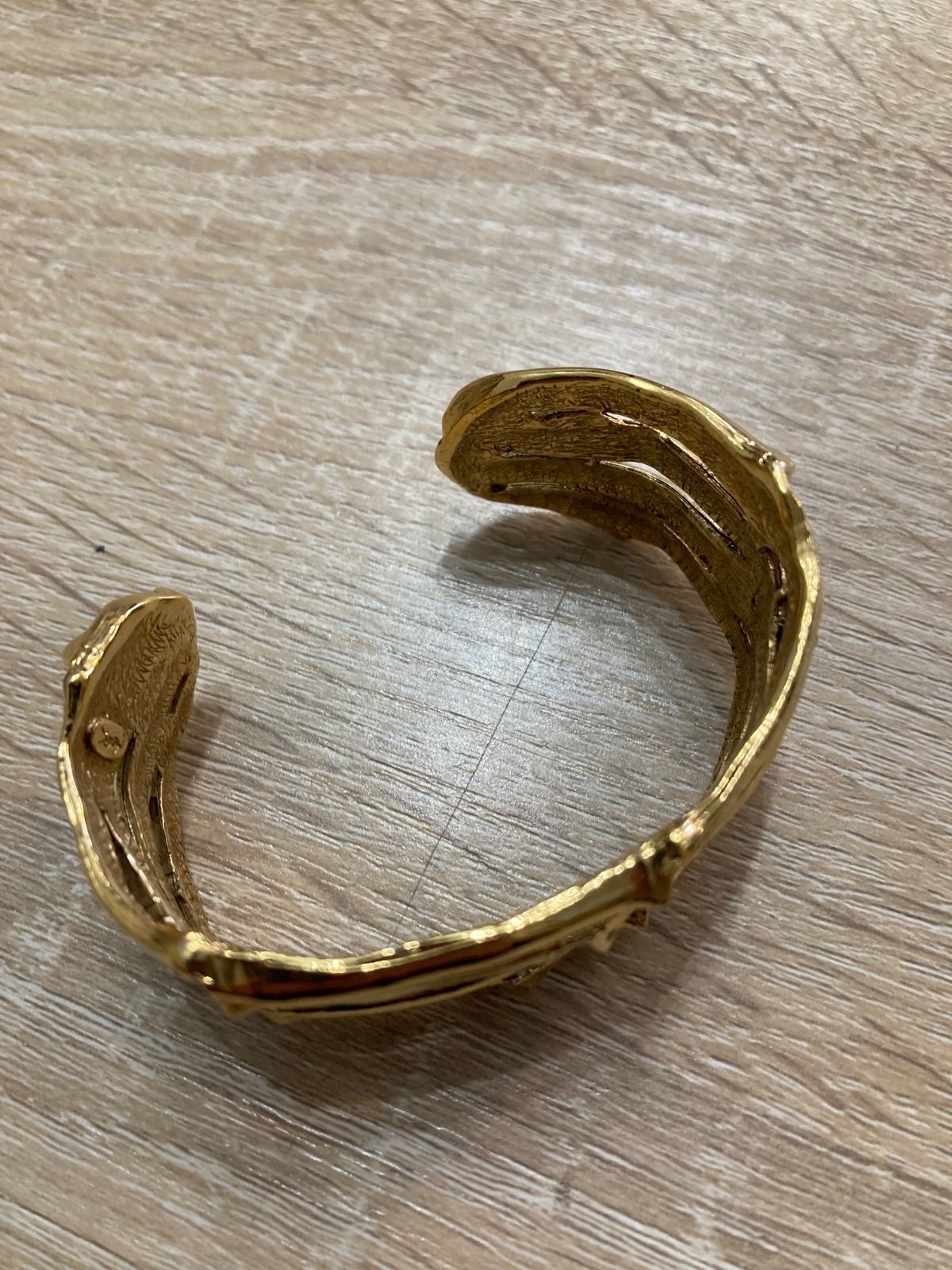 サンローラン　ゴールド　ブレスレット　バングル サンローラン SAINT LAURENT ブレスレット バングル ゴールド