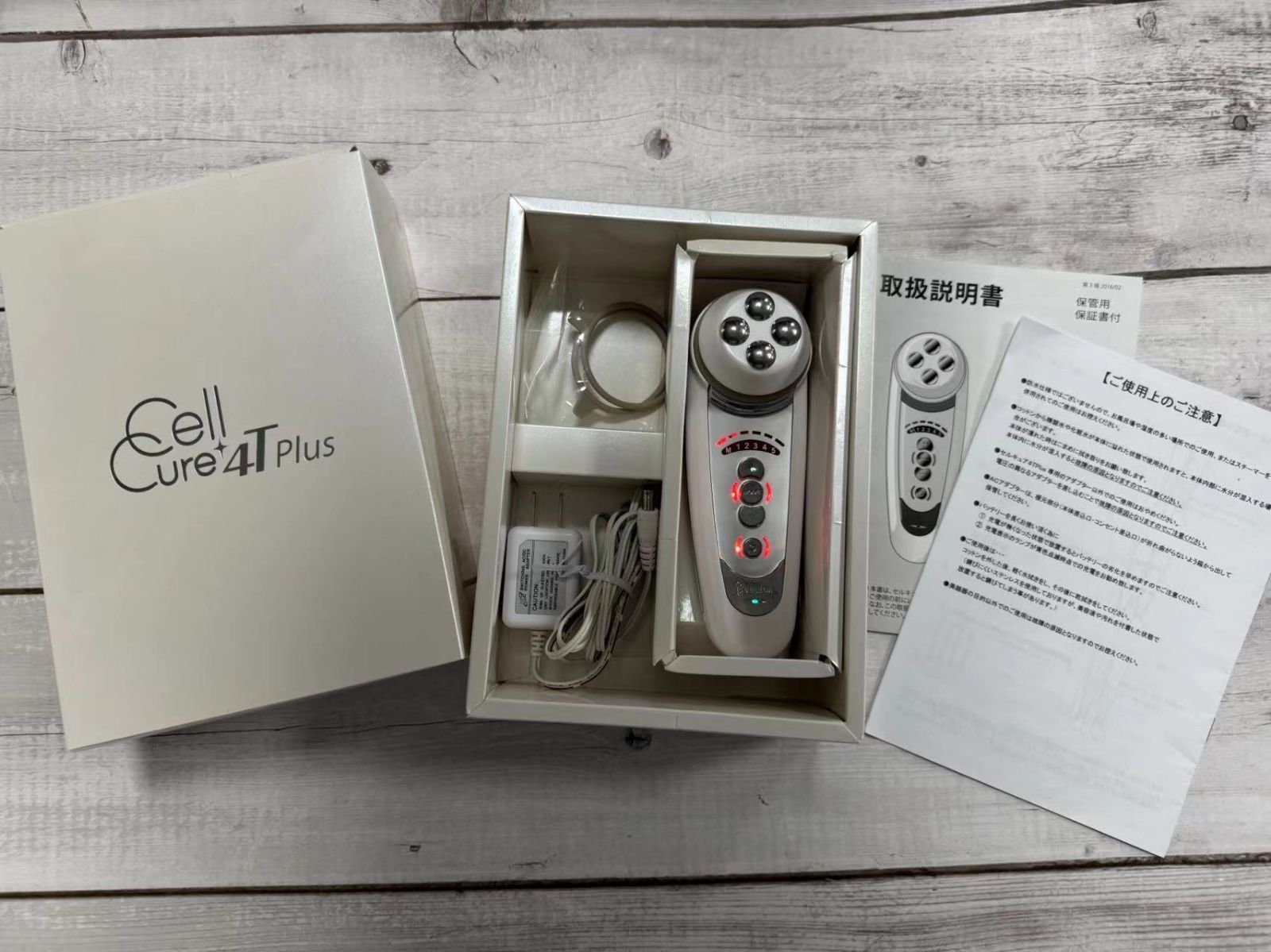 スキンケア機器「セルキュア4T」中古品 セルキュア 4Tプラス 美顔器 - メルカリ