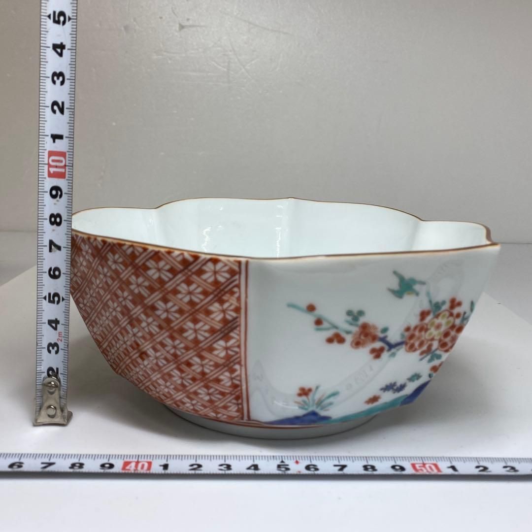 13代 酒井田柿右衛門 鉢 幅約18.4㎝ 共箱 トヒチサ 東さ6-1216③