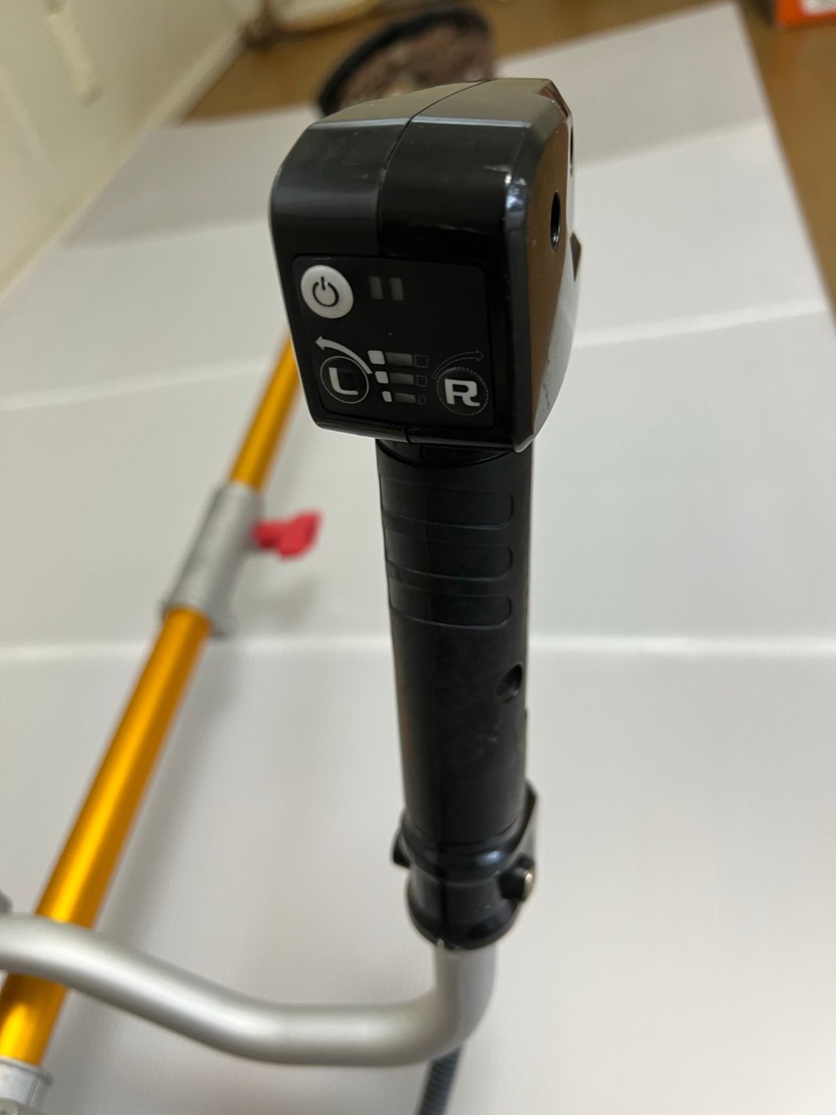 ニック様用充電式 刈払機 Used 現役 BIG-M マルヤマ KDC3650Li 36V 