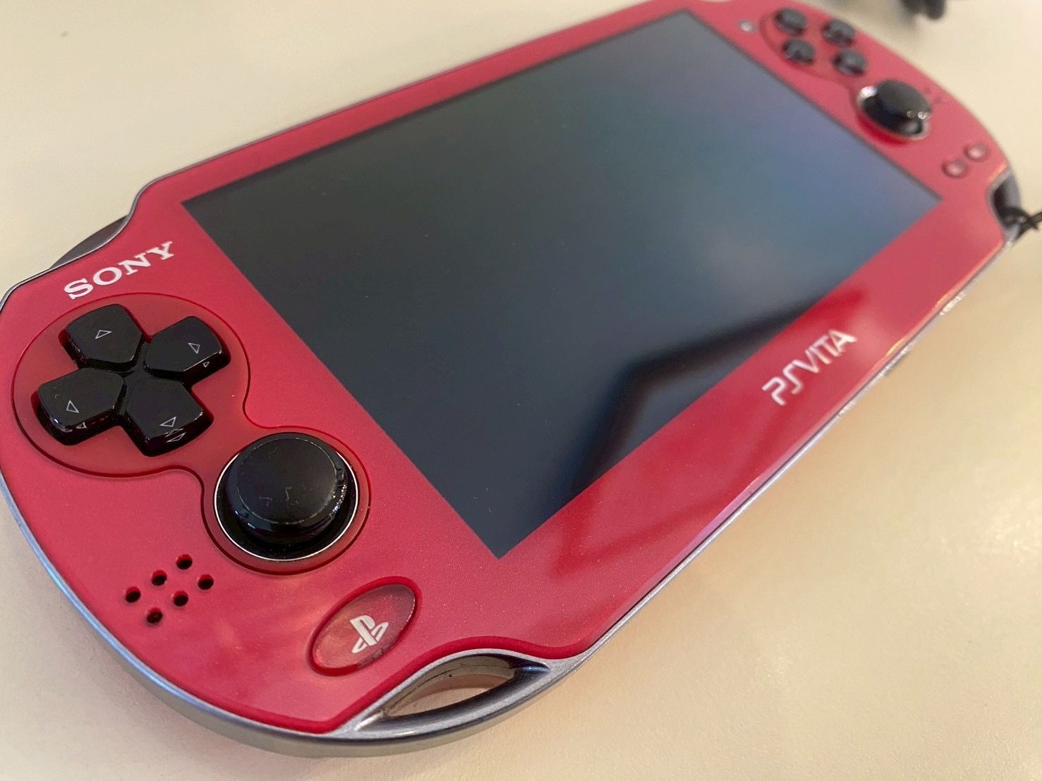 PS Vita ソウルサクリファイスモデル PCH-1000