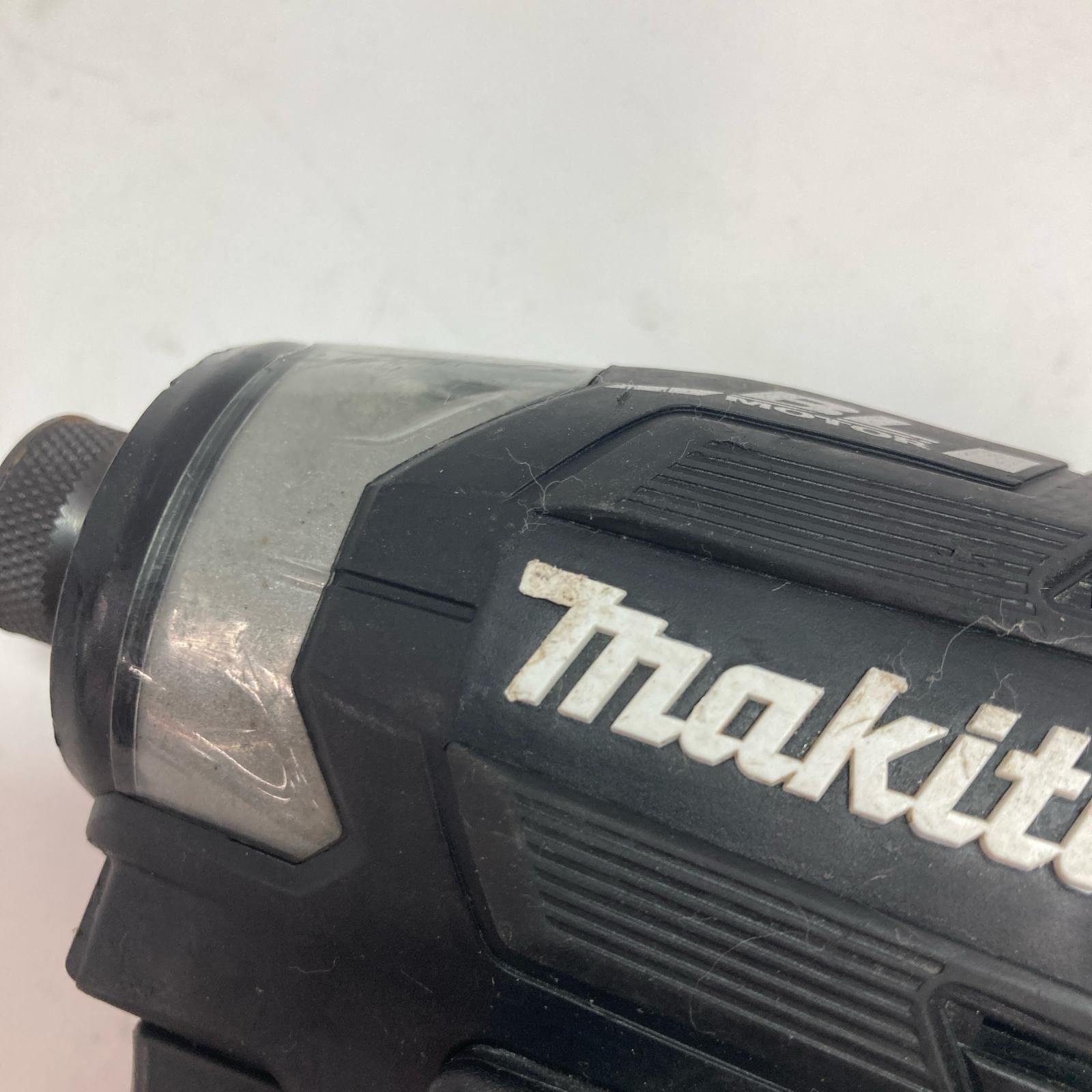 18V