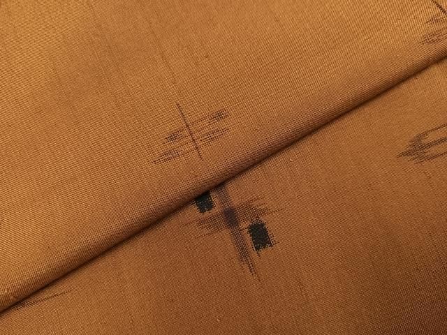 平和屋着物○上質な紬 琉球絣文様 丁子染色 正絹 逸品 AABC1765ph