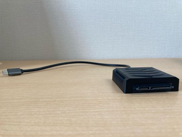 Yottamaster USB C - SATAケーブルアダプター 外付け SATA III ハードドライブコネクターコンバーター 2.5インチSATAドライブ用 - SATA SSD/HDD - USB Cケーブル UASP 0.98フィート [U3C-03