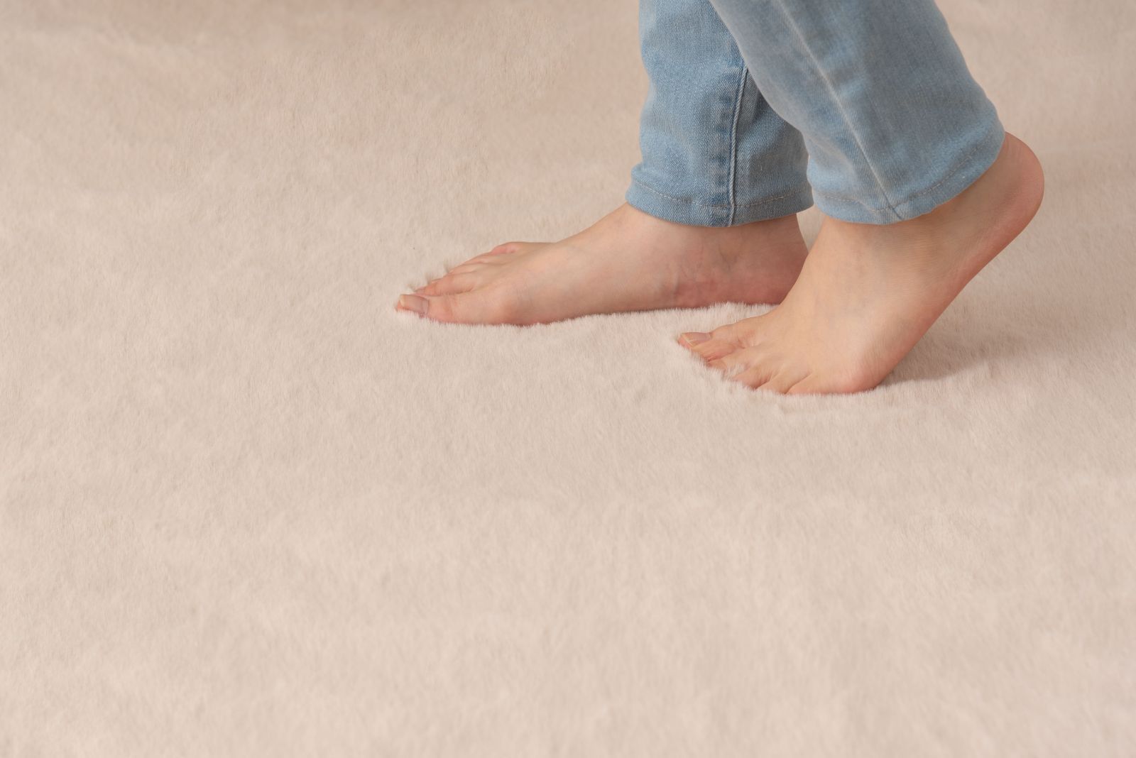 本州 ラグ スクエア シャギーラグ ソフトタイプ シンプル 滑り止め加工 インテリア 約W130×D180 MARWIL-DEMENAGEMENTS_CH