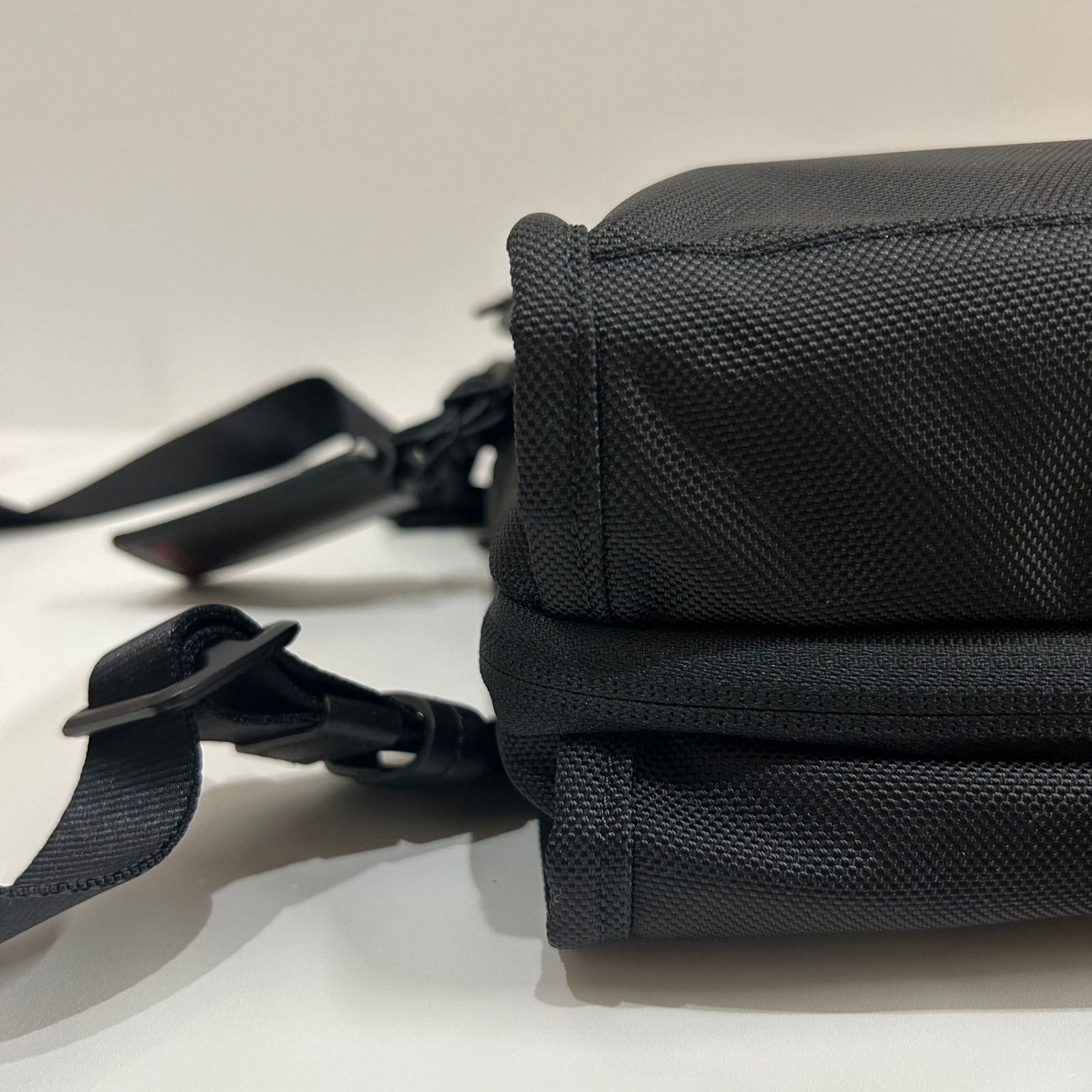 ☆未使用品☆ TUMI（トゥミ）2WAYトートバッグ ALPHA2 MEDIUM TRAVEL 