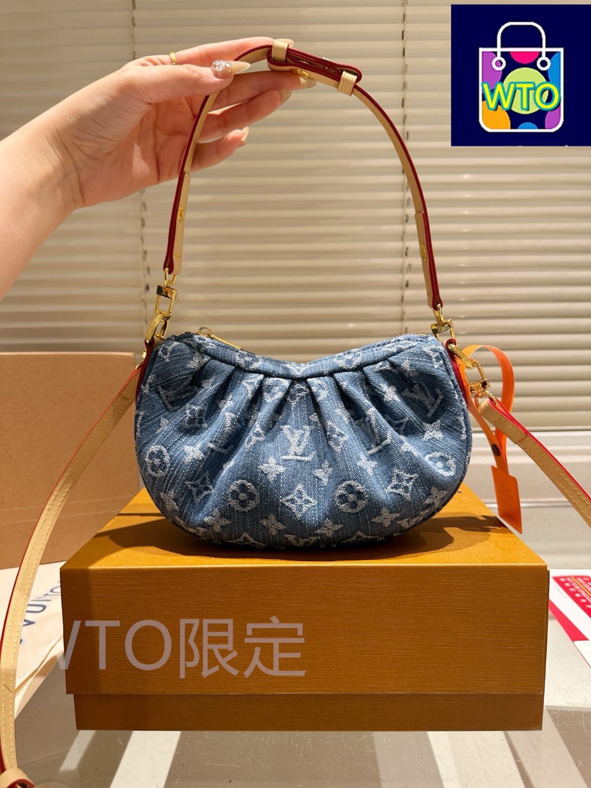 【使い勝手抜群】LOUIS VUITTON★Pochette Valley ハンドバッグ LOUIS VUITTON POCHETTE VALLEY 💙 details, what fits, adding