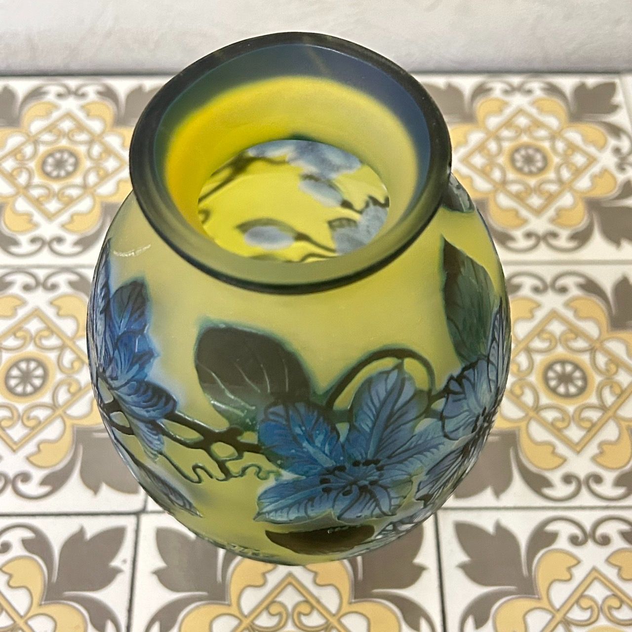 【証明書】　エミールガレ 　花瓶　カメオ彫り　被せガラス　花器 証明書】 エミールガレ 花瓶 カメオ彫り 被せガラス 高さ17cm - メルカリ