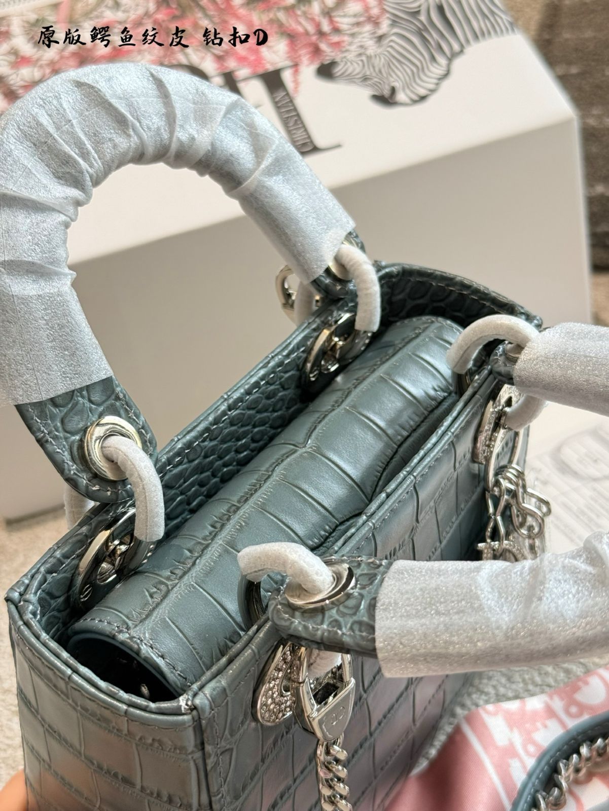 今日特価】DIOR Lady Dior Crocodile Embossed Leather Bag