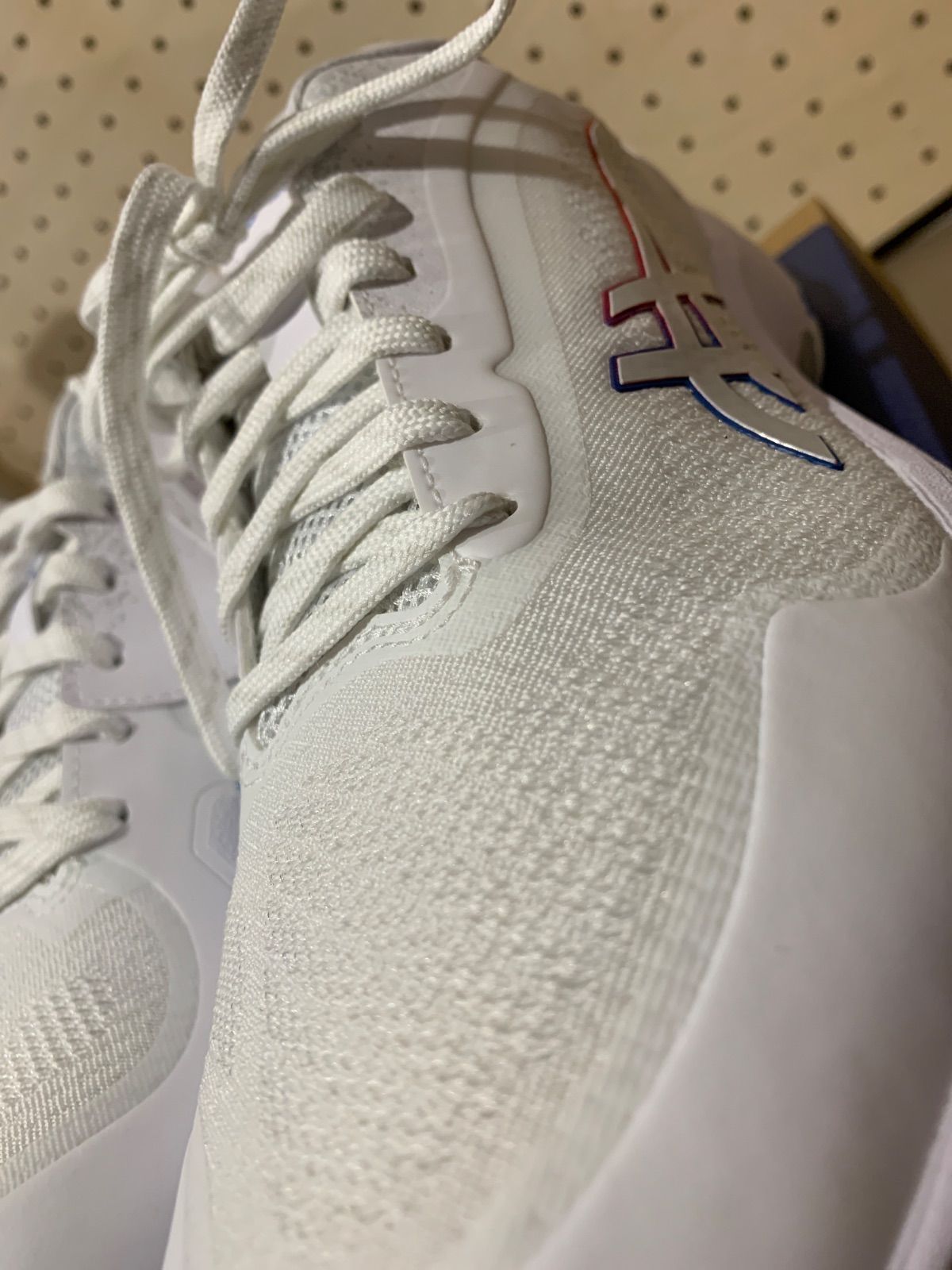 テニスシューズ