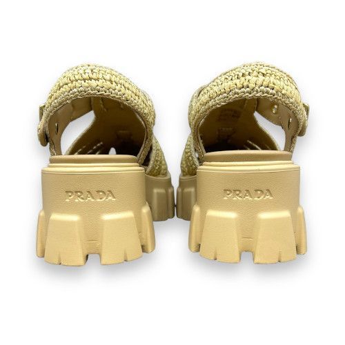 新品 PRADA トライアングル ロゴ モノリスソール ラフィア 新品 PRADA トライアングル ロゴ モノリスソール ラフィア