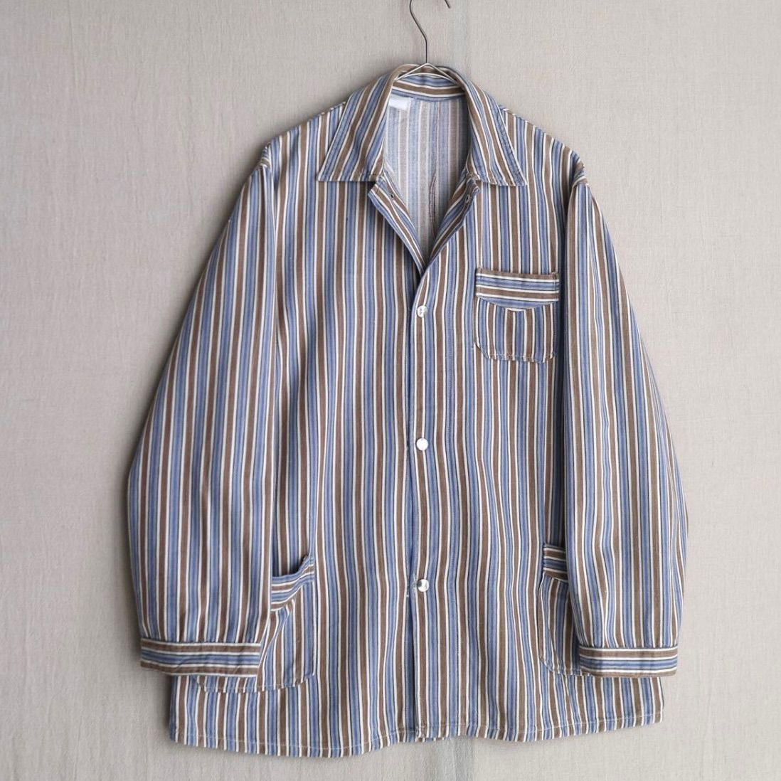 着物リメイク ケープポンチョ 正絹黒留袖 植物花柄 オープンファスナー