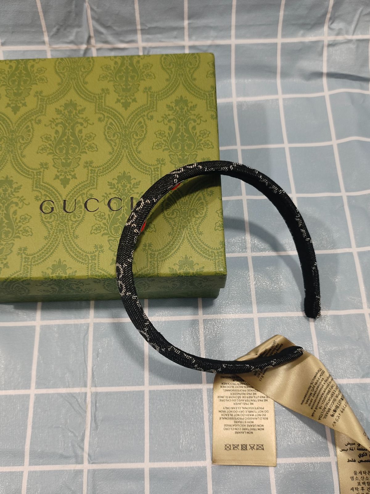 人気商品❗グッチ❇Gucci　カチューシャ　ヘアアクセサリー送料無料☆オシャレ　値下げ❗️新品ஐ未使用