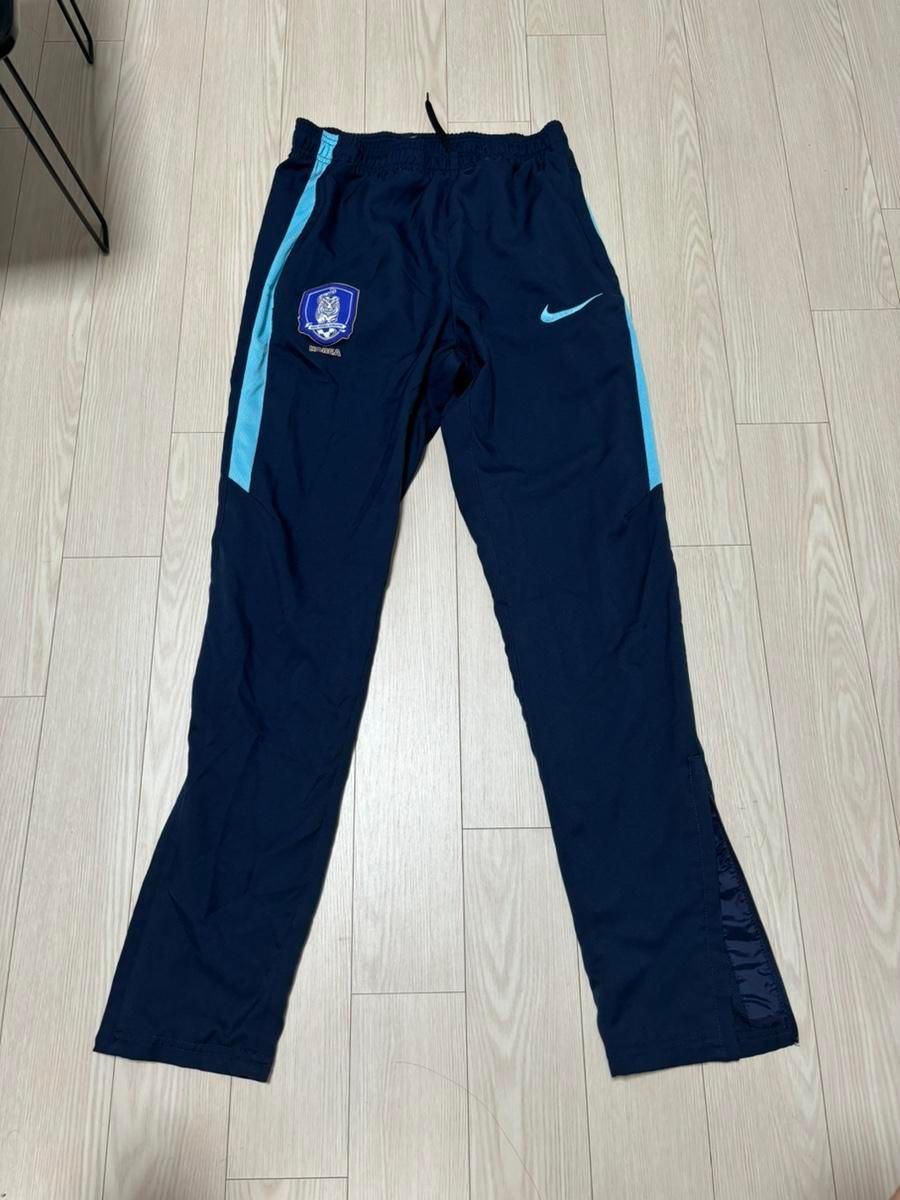 【雷市場（ポンジャン）商品韓国直送】Nike(ナイキ） 国代表 トレーニングパンツ ( s ）