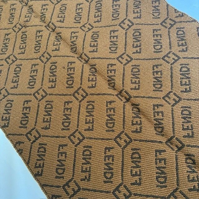 フェンディ FENDI ズッカ FF柄 リバーシブル ニットストール