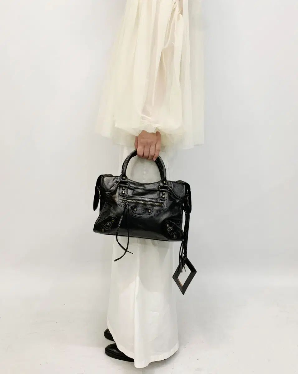 BALENCIAGA バレンシアガ