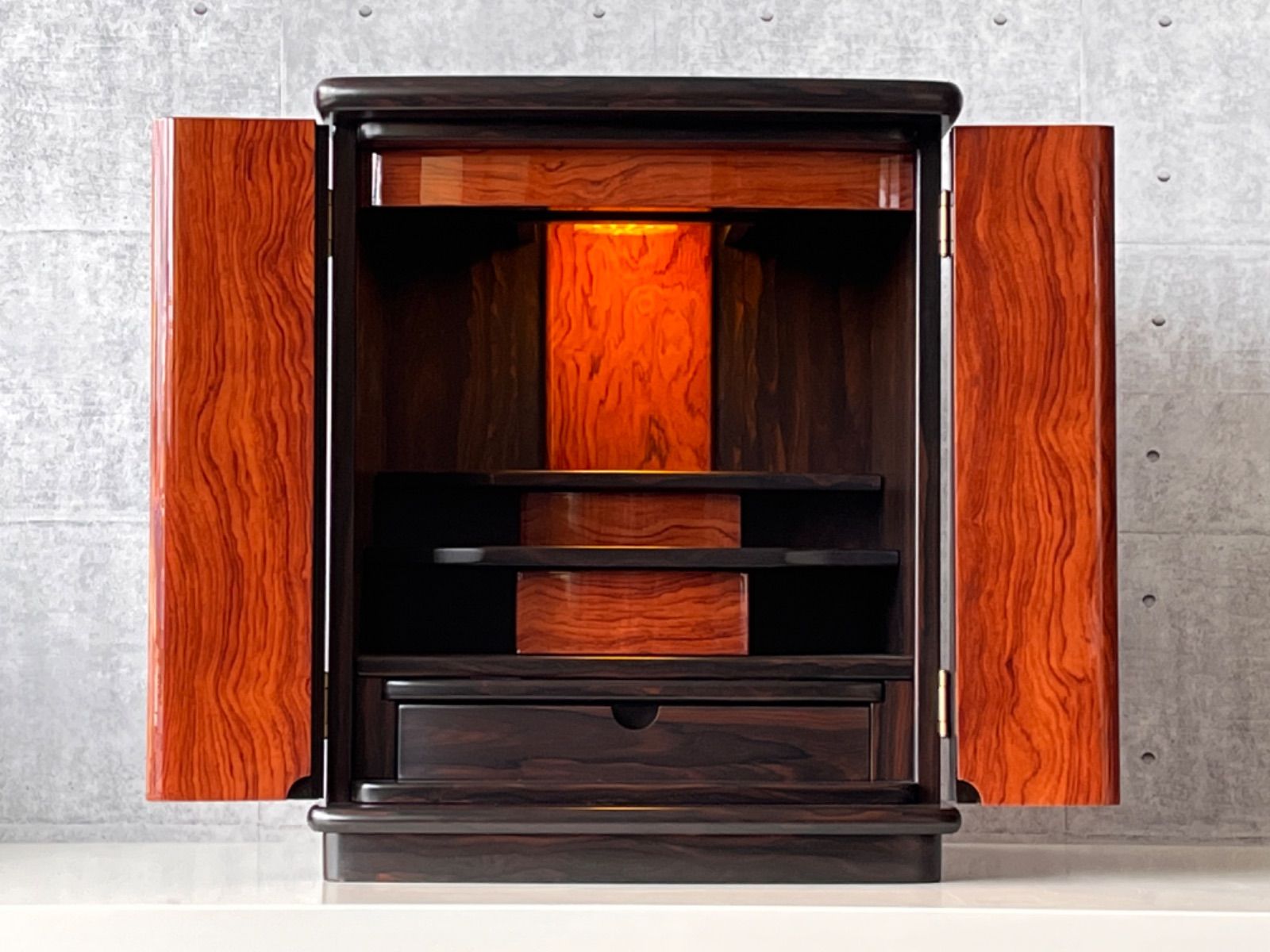 勢至菩薩 珊瑚 サンゴ 彫刻 仏像 ミニ 高さ約3.9cm 厨子 勢至菩薩 珊瑚